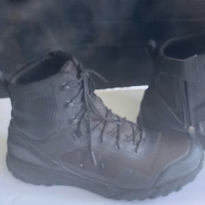 Under armor black boots